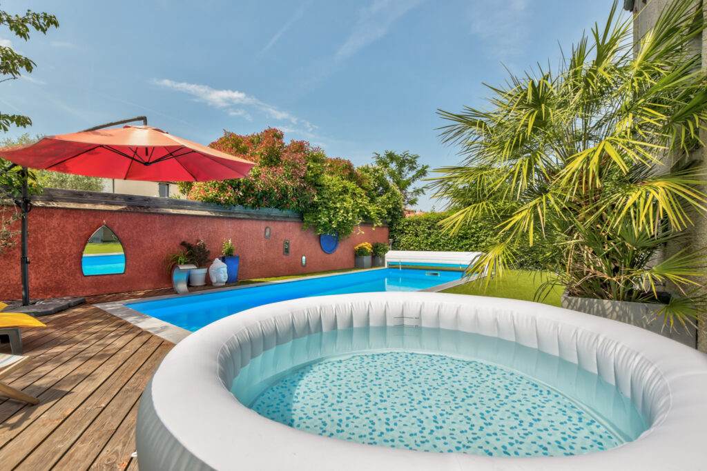 Maison familiale T7 avec jardin et piscine