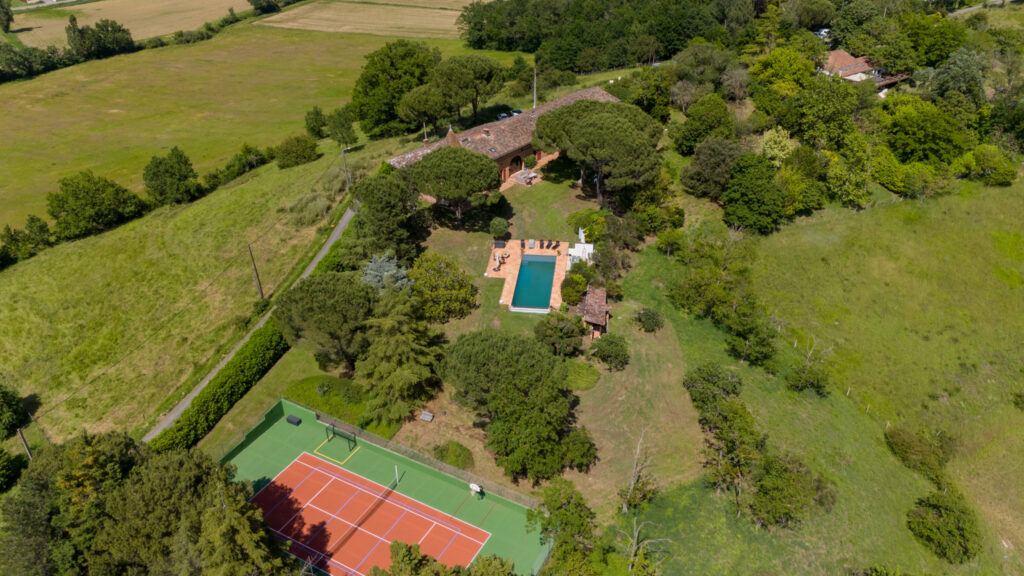 Magnifique Bastide meublée avec vue imprenable sur les Pyrén