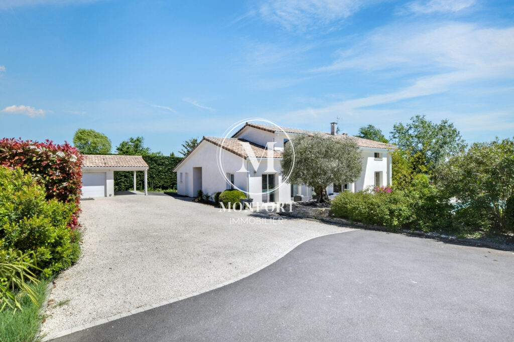 Villa signature en coeur de verdure