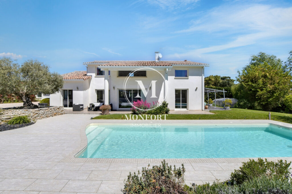 Villa signature en coeur de verdure