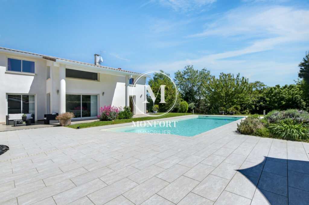Villa signature en coeur de verdure