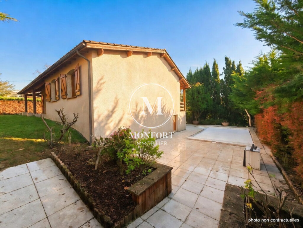 Charmante maison T4 plain pied avec piscine.