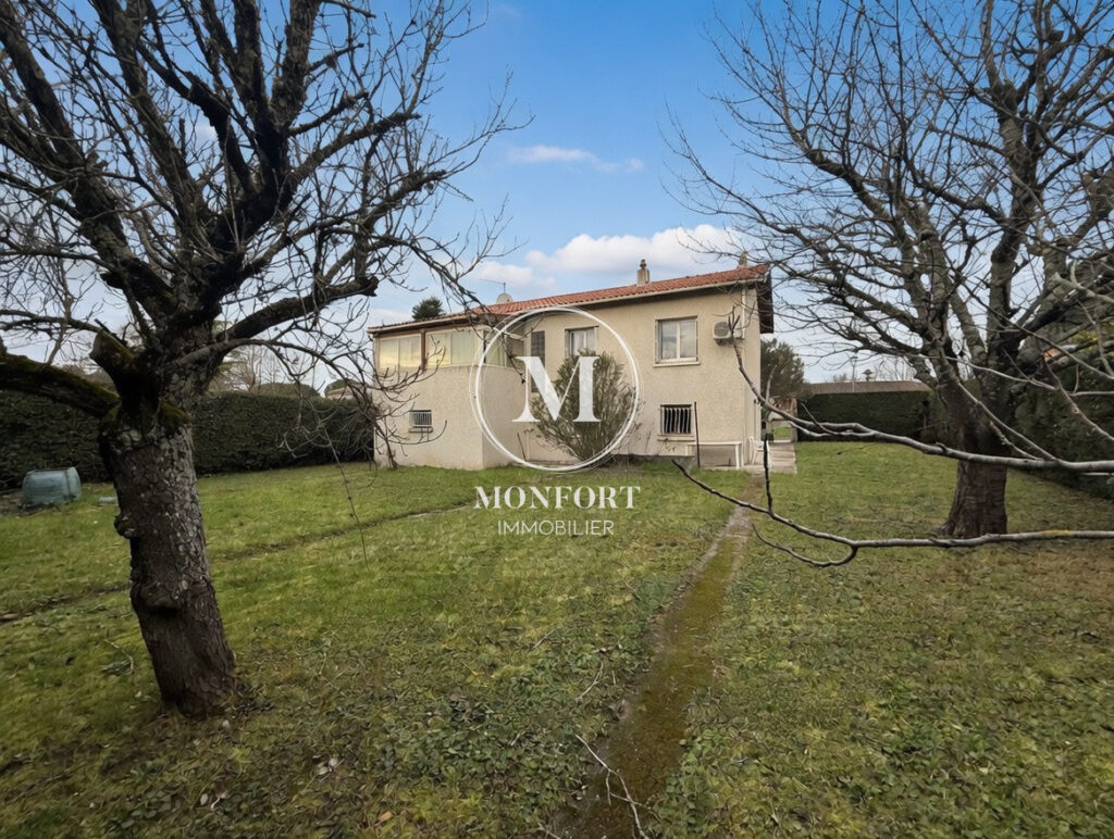 Rouffiac-Tolosan   maison à rénover avec belles possibilités