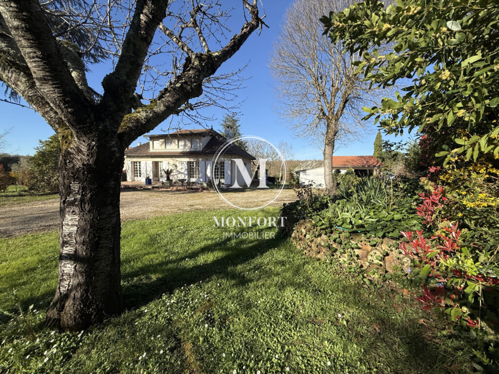 Grande maison familiale à rénover avec terrain divisible