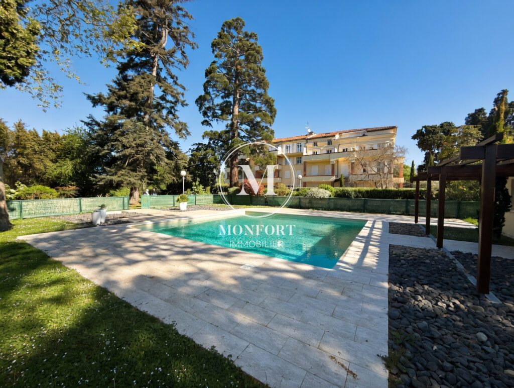 T3 de standing avec vue Pyrénées, résidence avec piscine