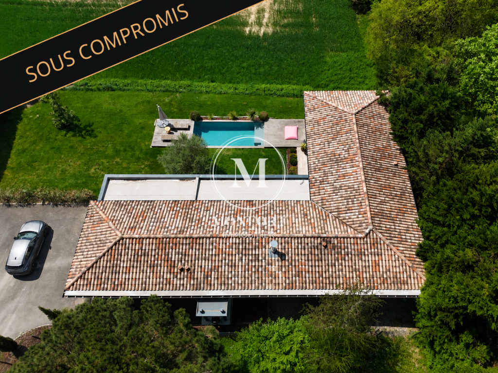 Villa contemporaine avec vue dégagée   un cadre de vie rare