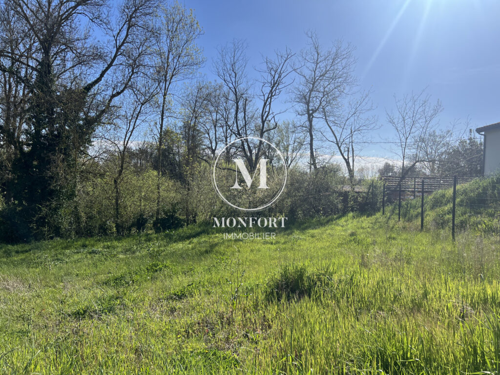 Terrain à Bâtir de 402m2 à Saint Lys