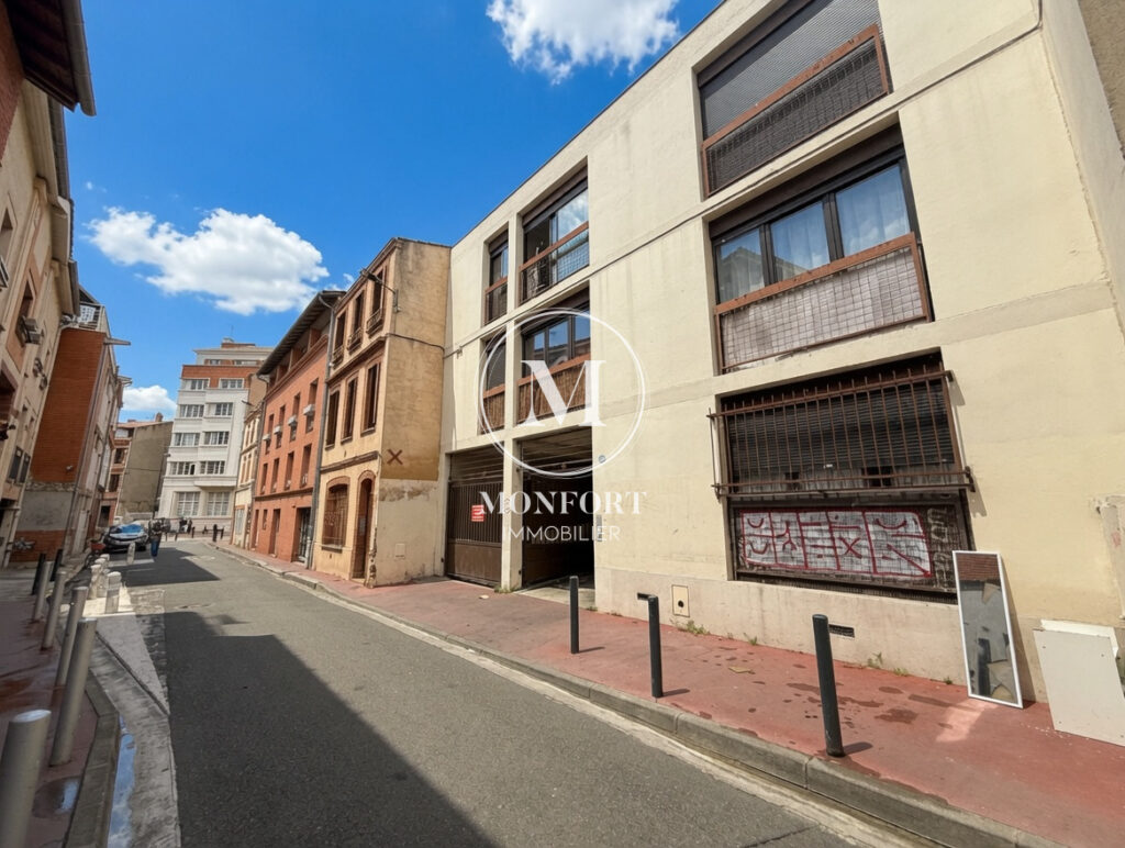 Toulouse centre   Studio meublé avec balcon