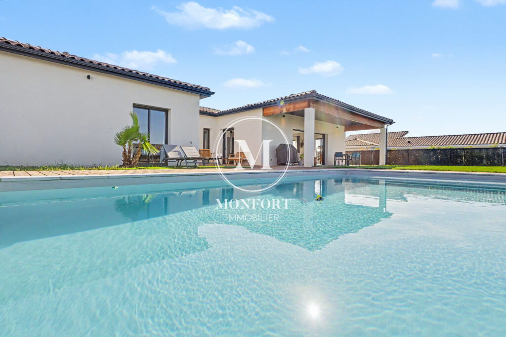 Maison récente avec piscine chauffée