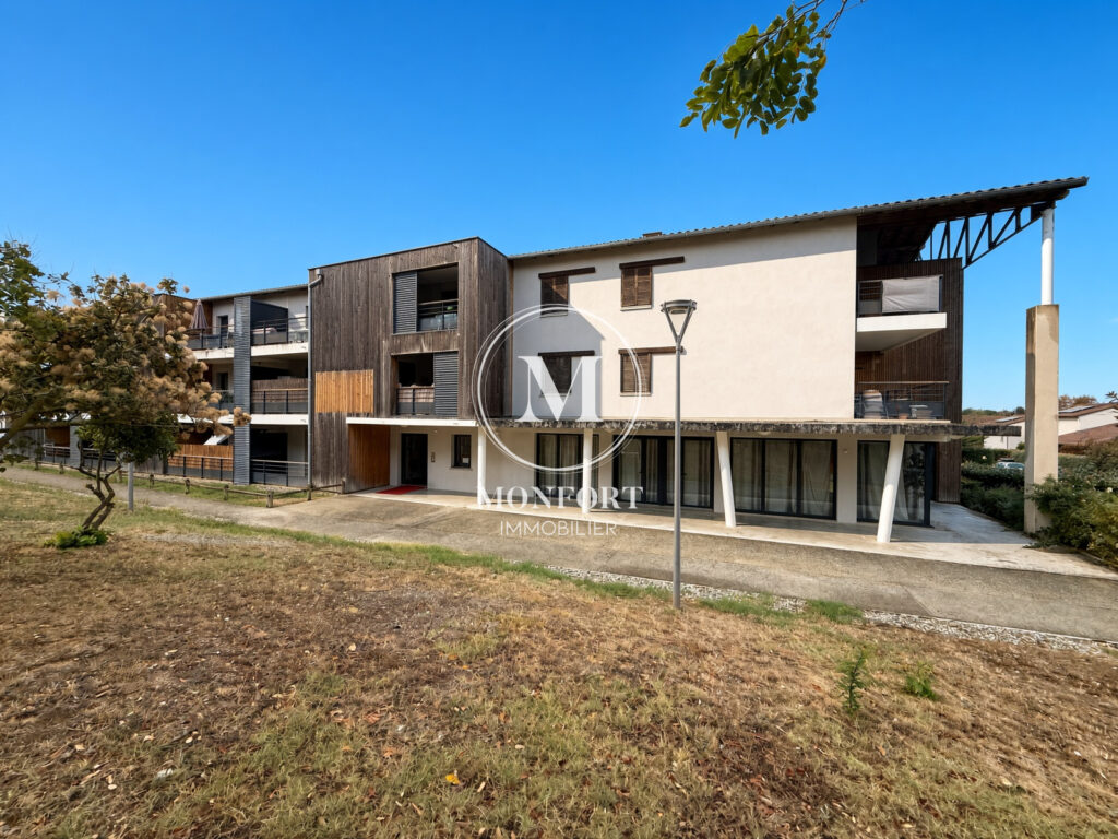 T2 AVEC BALCON   SAINT-GENIÈS-BELLEVUE